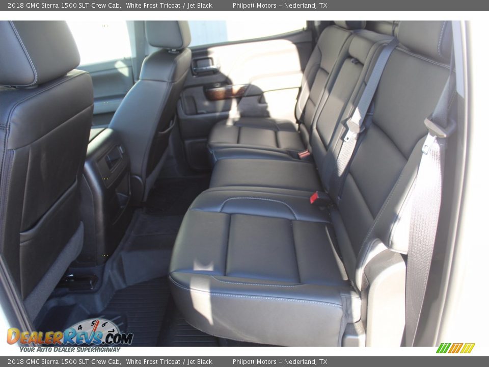 Rear Seat of 2018 GMC Sierra 1500 SLT Crew Cab Photo #19