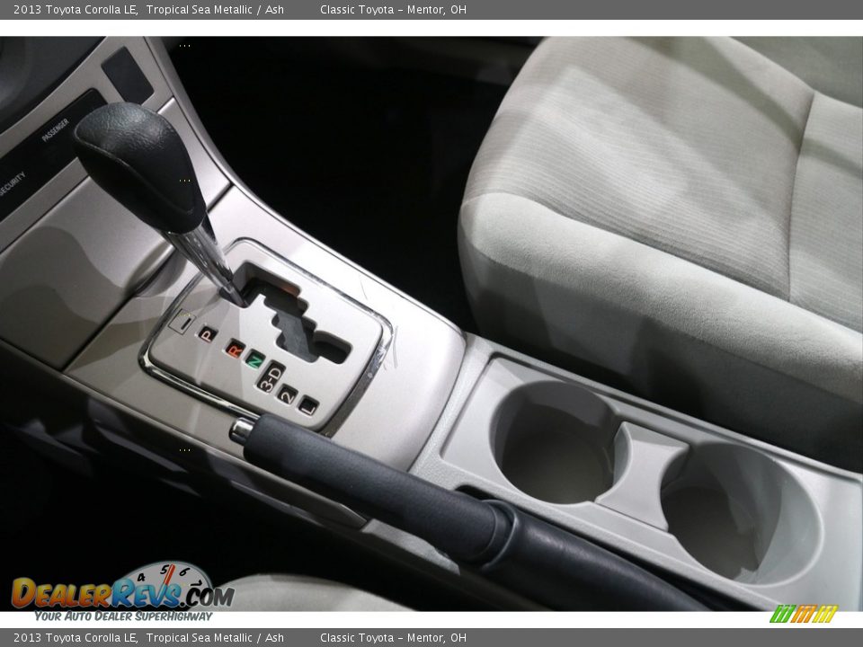 2013 Toyota Corolla LE Tropical Sea Metallic / Ash Photo #18