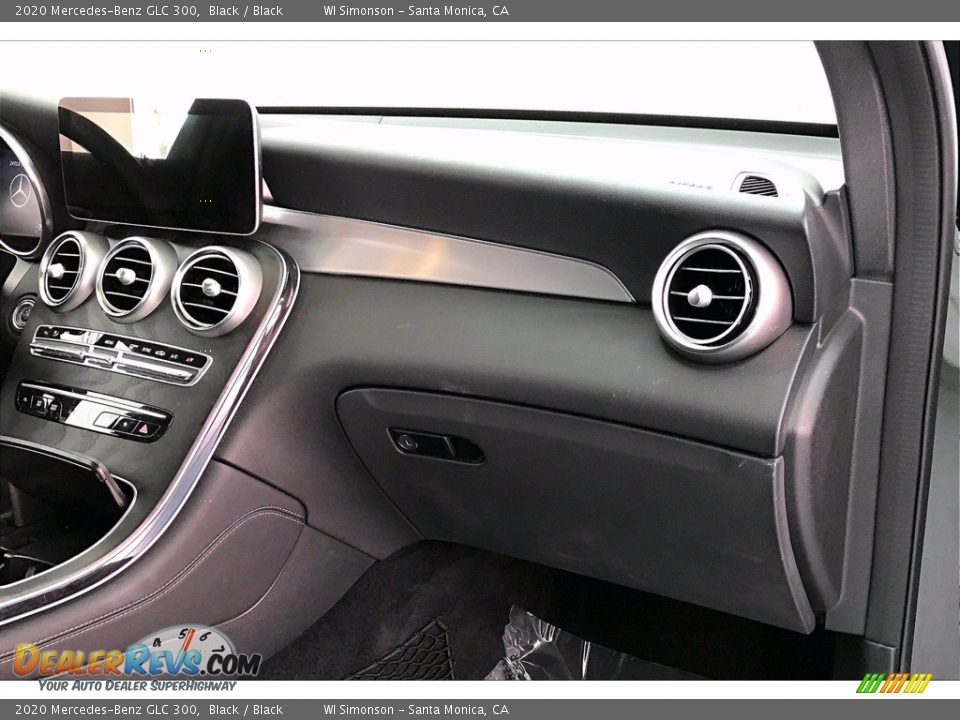 2020 Mercedes-Benz GLC 300 Black / Black Photo #16