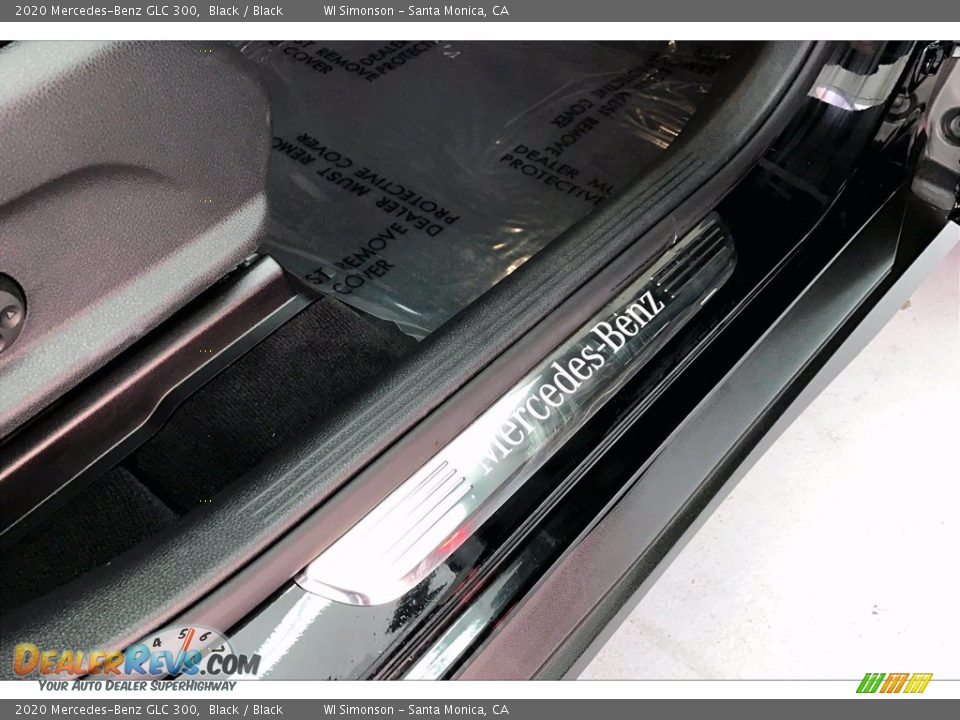 2020 Mercedes-Benz GLC 300 Black / Black Photo #25