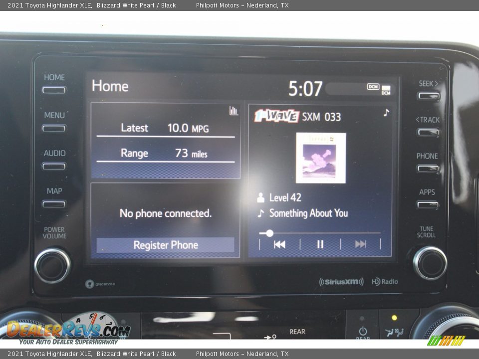 2021 Toyota Highlander XLE Blizzard White Pearl / Black Photo #15