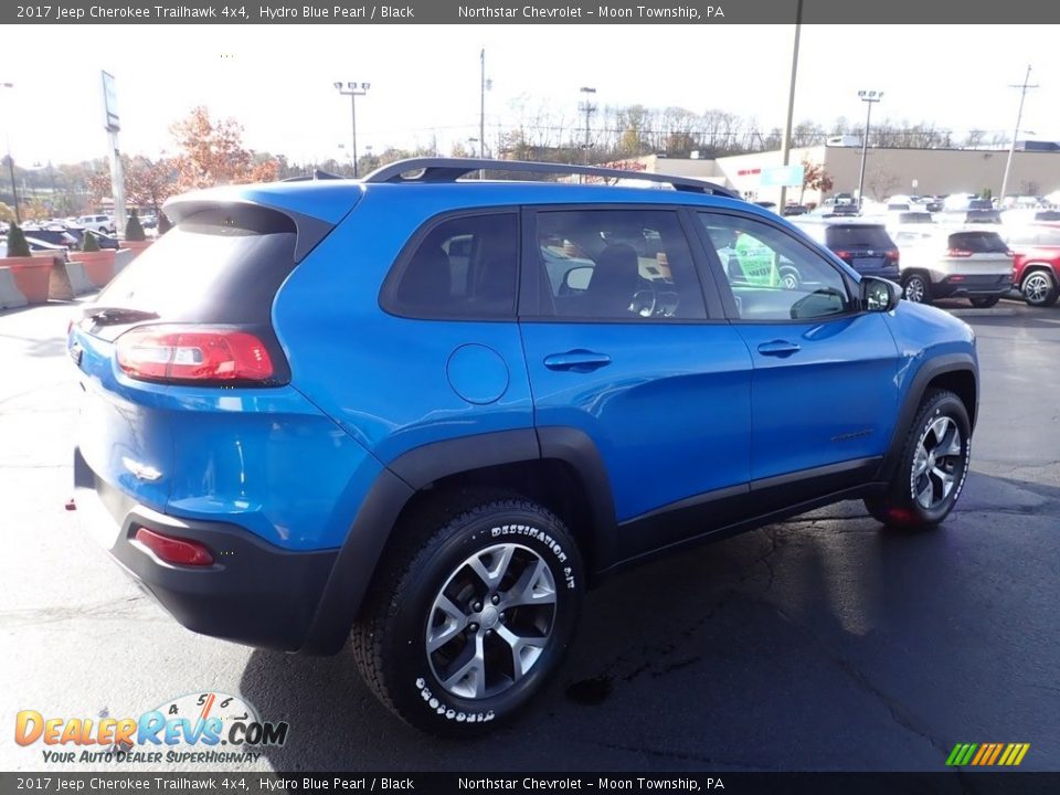 2017 Jeep Cherokee Trailhawk 4x4 Hydro Blue Pearl / Black Photo #9