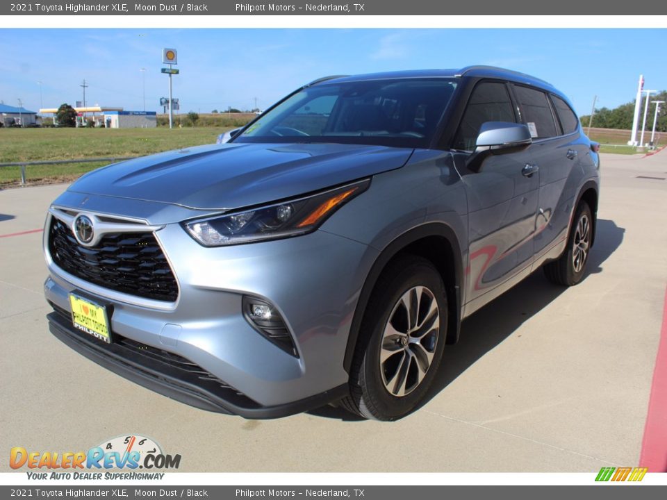 2021 Toyota Highlander XLE Moon Dust / Black Photo #4