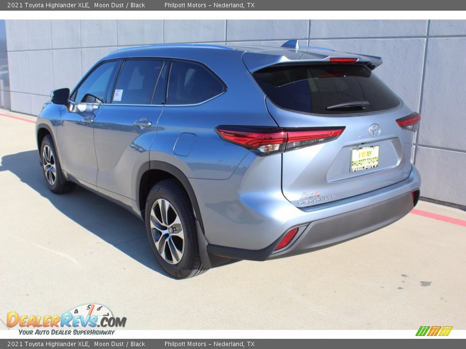 2021 Toyota Highlander XLE Moon Dust / Black Photo #6