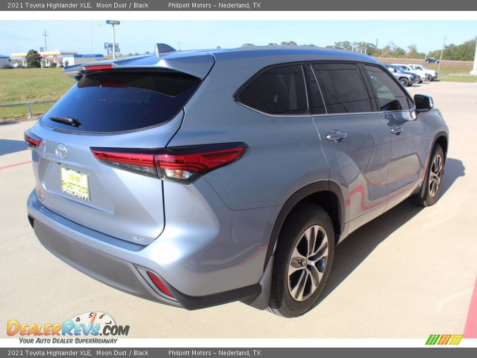 2021 Toyota Highlander XLE Moon Dust / Black Photo #8