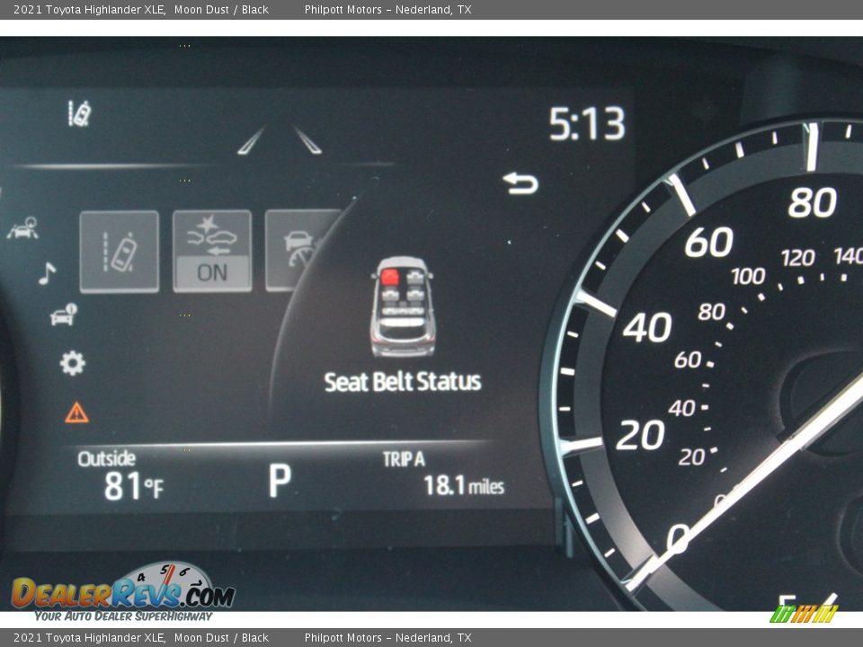 2021 Toyota Highlander XLE Moon Dust / Black Photo #14