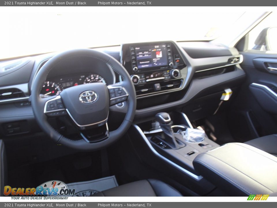 2021 Toyota Highlander XLE Moon Dust / Black Photo #20