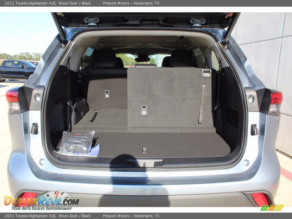 2021 Toyota Highlander XLE Moon Dust / Black Photo #23