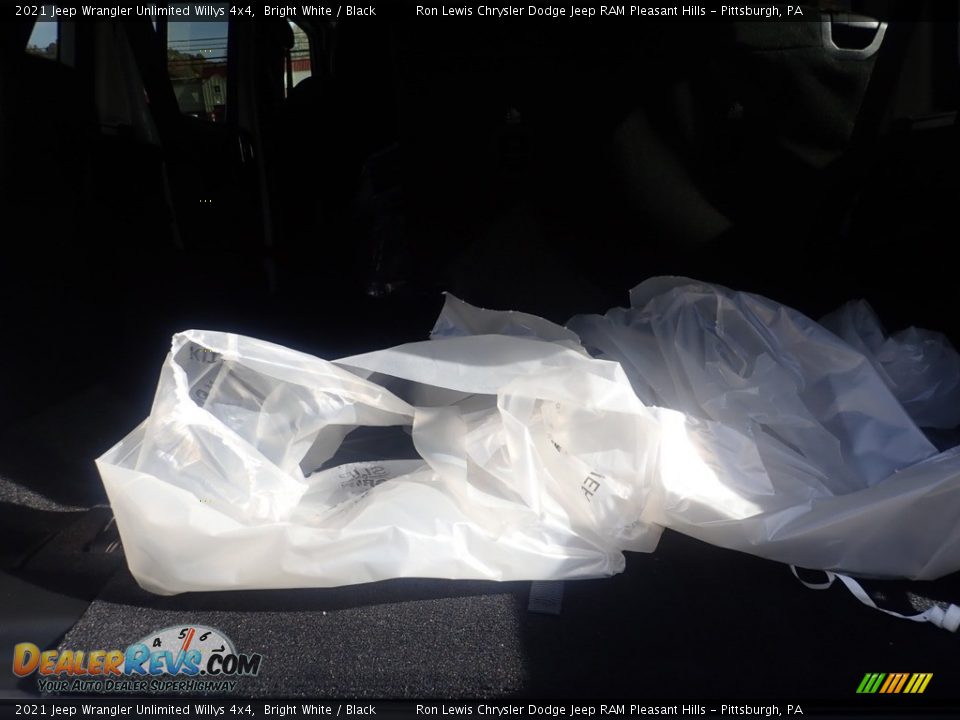2021 Jeep Wrangler Unlimited Willys 4x4 Bright White / Black Photo #9