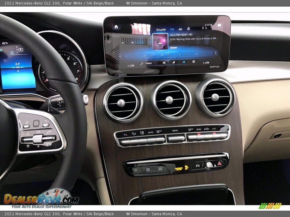 2021 Mercedes-Benz GLC 300 Polar White / Silk Beige/Black Photo #6