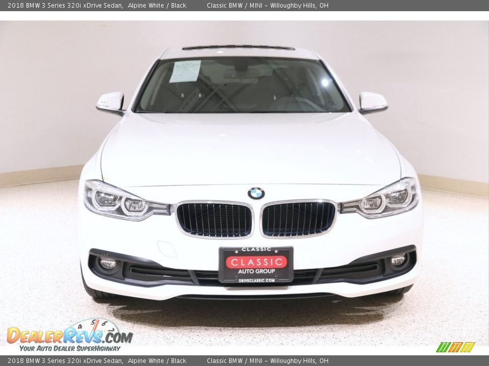 2018 BMW 3 Series 320i xDrive Sedan Alpine White / Black Photo #2