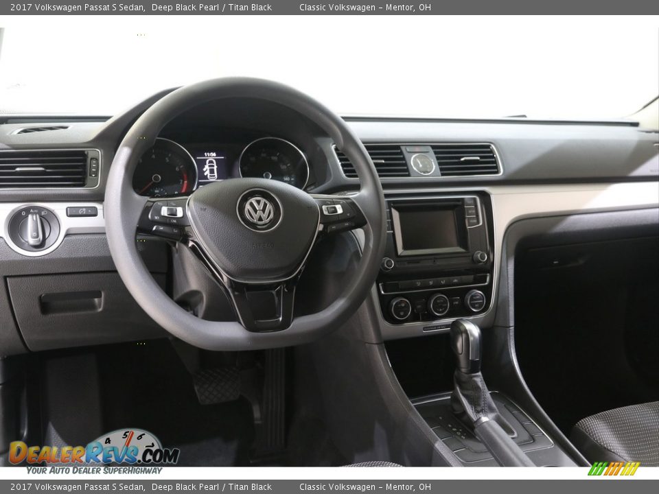 2017 Volkswagen Passat S Sedan Deep Black Pearl / Titan Black Photo #6