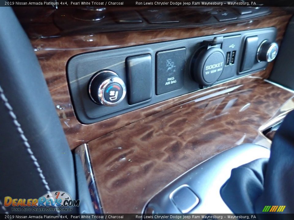 Controls of 2019 Nissan Armada Platinum 4x4 Photo #18