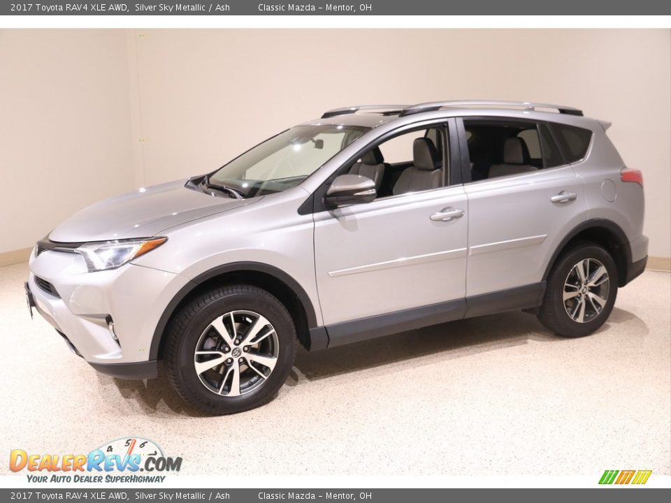 2017 Toyota RAV4 XLE AWD Silver Sky Metallic / Ash Photo #3