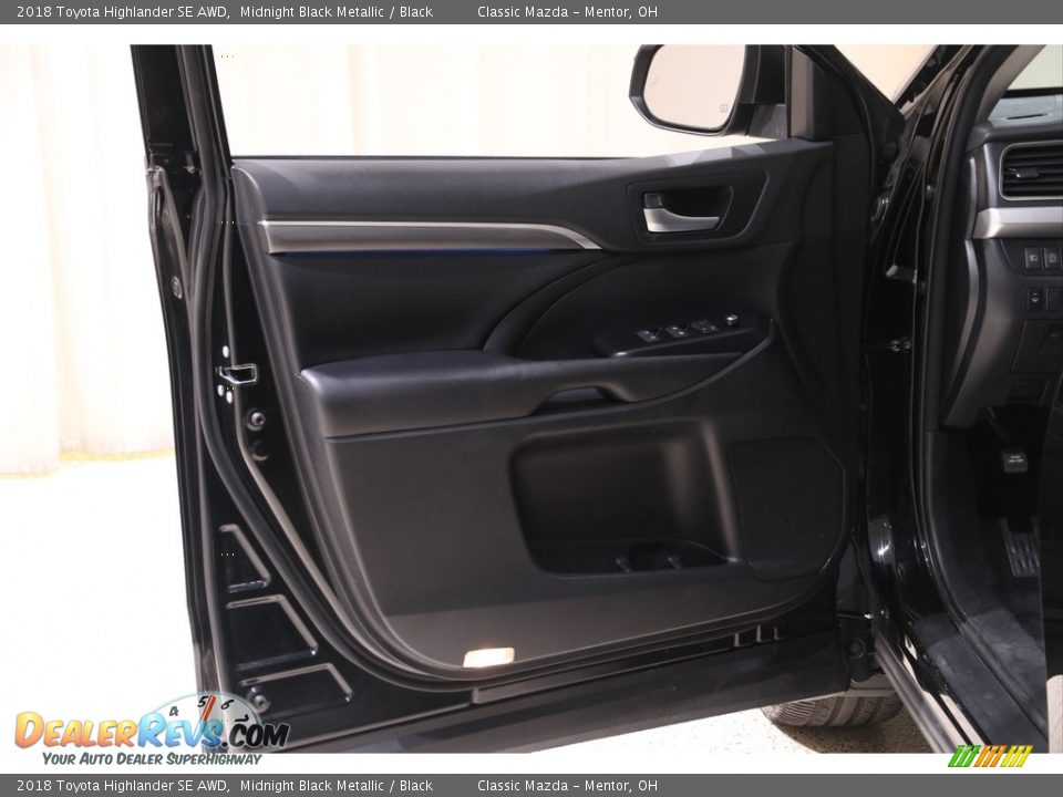 2018 Toyota Highlander SE AWD Midnight Black Metallic / Black Photo #4