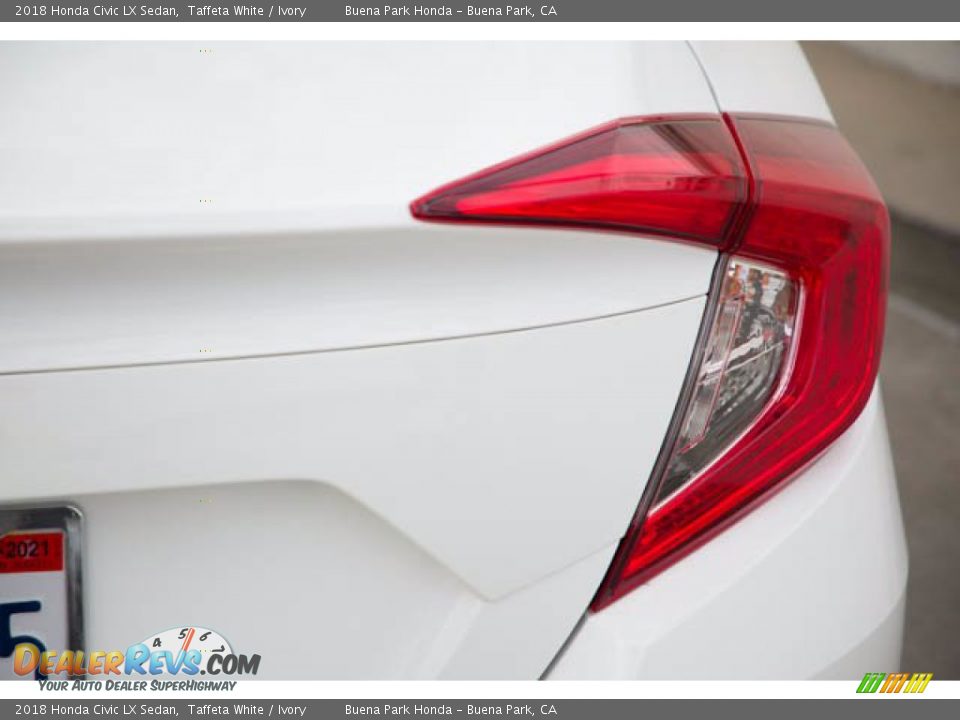 2018 Honda Civic LX Sedan Taffeta White / Ivory Photo #13