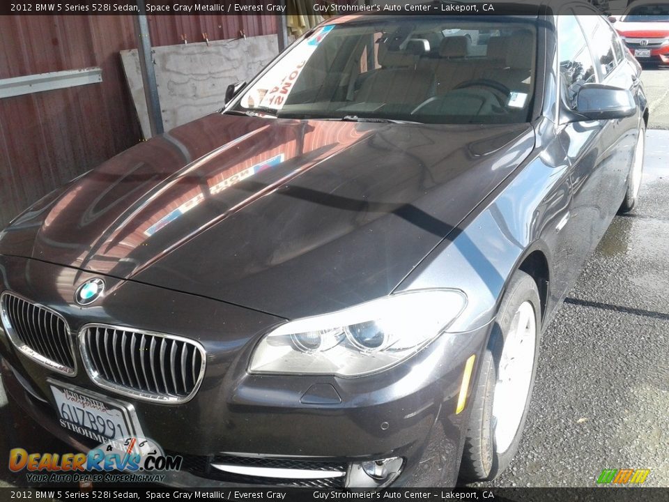 2012 BMW 5 Series 528i Sedan Space Gray Metallic / Everest Gray Photo #2