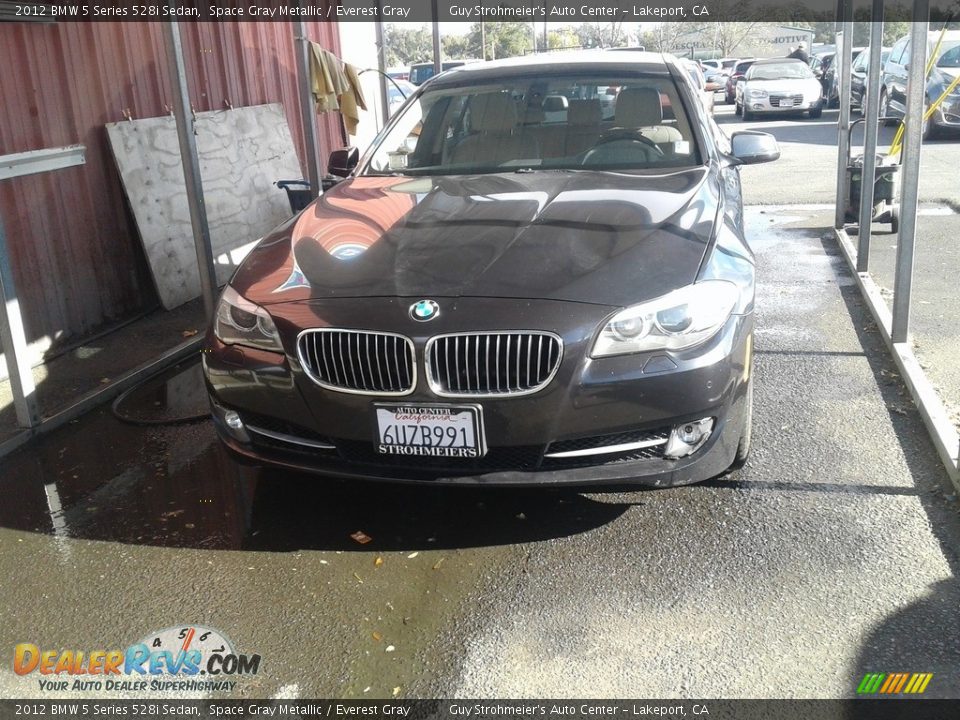 2012 BMW 5 Series 528i Sedan Space Gray Metallic / Everest Gray Photo #3
