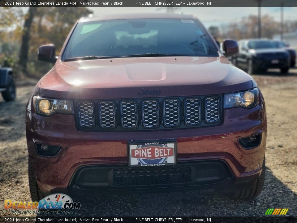 2021 Jeep Grand Cherokee Laredo 4x4 Velvet Red Pearl / Black Photo #3