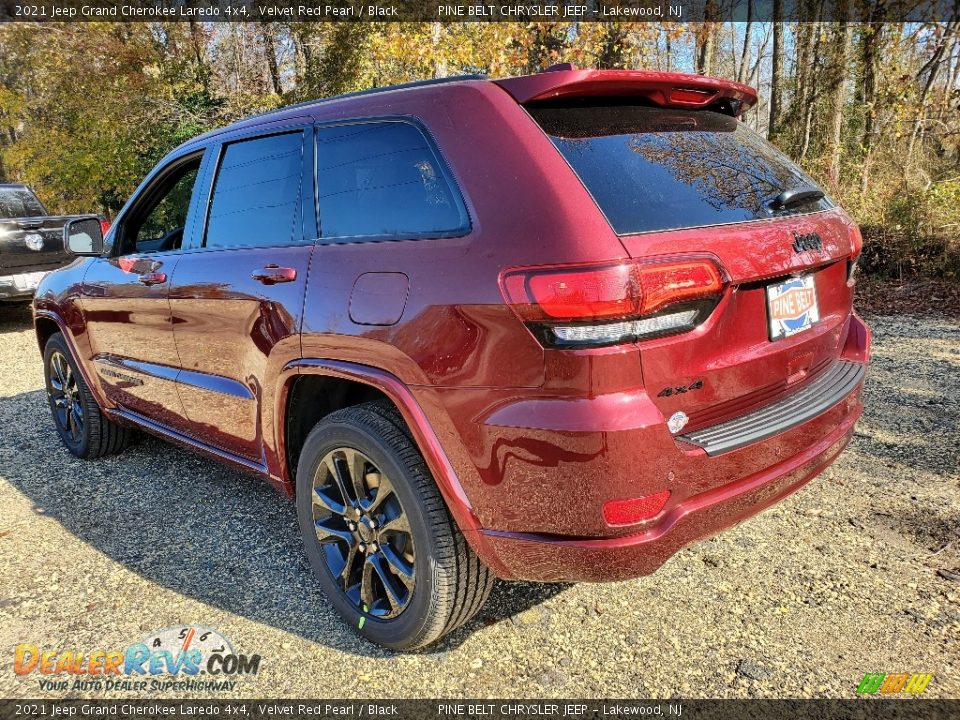 2021 Jeep Grand Cherokee Laredo 4x4 Velvet Red Pearl / Black Photo #6