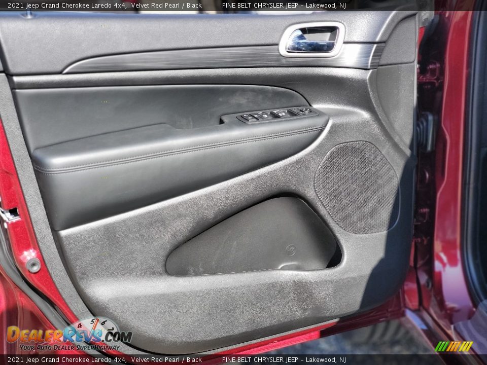 2021 Jeep Grand Cherokee Laredo 4x4 Velvet Red Pearl / Black Photo #12