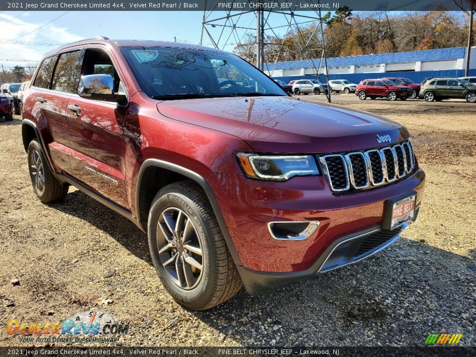 2021 Jeep Grand Cherokee Limited 4x4 Velvet Red Pearl / Black Photo #1