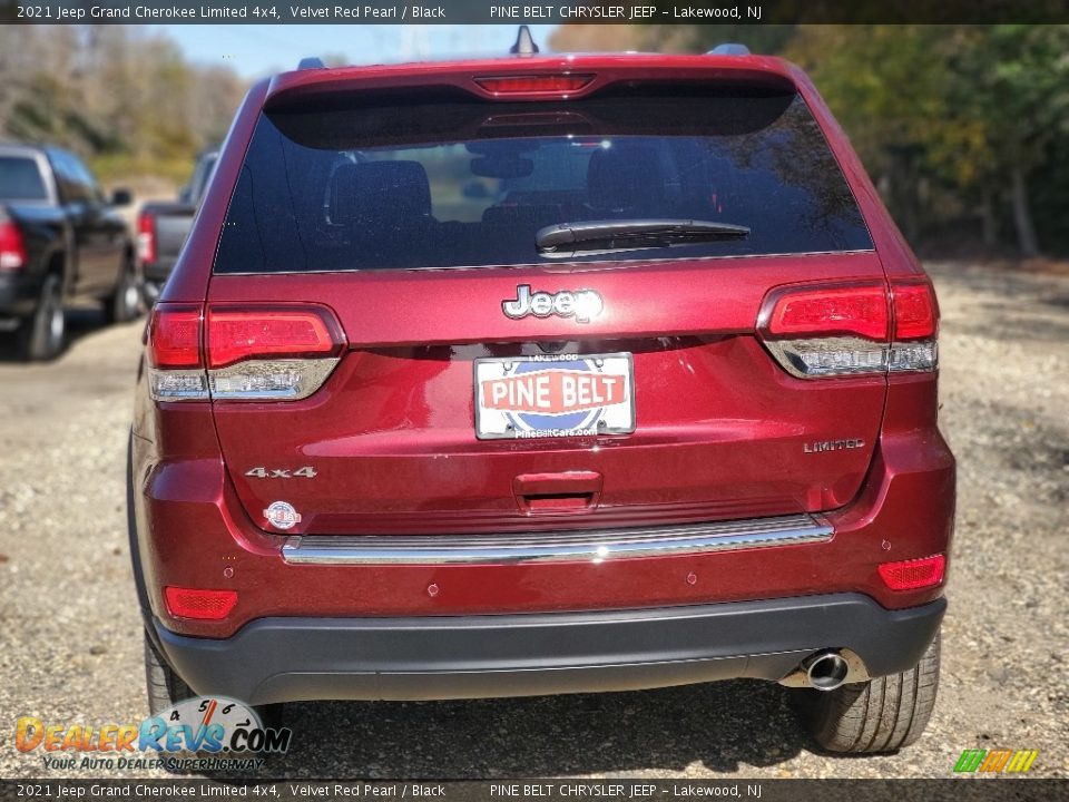 2021 Jeep Grand Cherokee Limited 4x4 Velvet Red Pearl / Black Photo #7