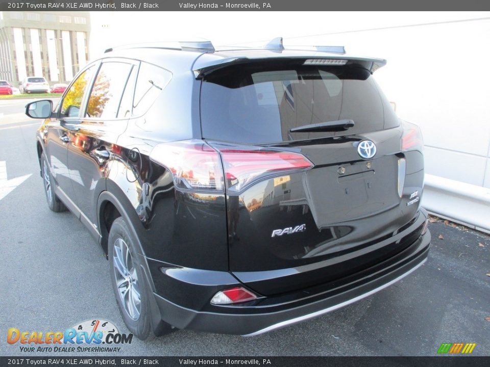 2017 Toyota RAV4 XLE AWD Hybrid Black / Black Photo #3