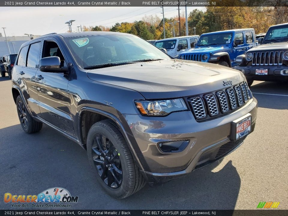 2021 Jeep Grand Cherokee Laredo 4x4 Granite Crystal Metallic / Black Photo #1