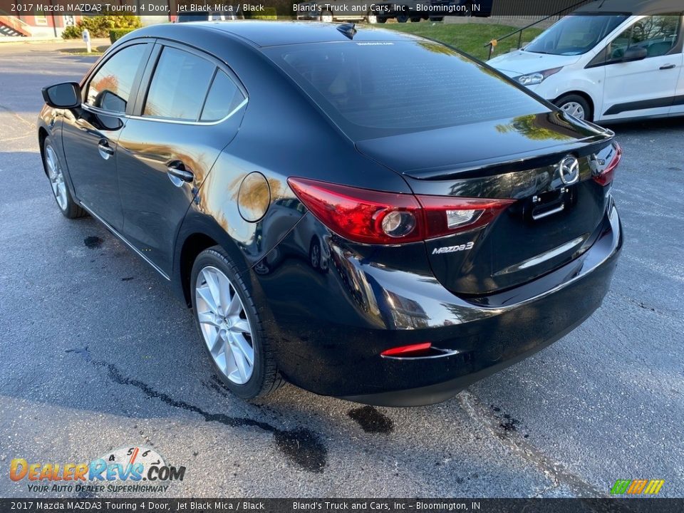 2017 Mazda MAZDA3 Touring 4 Door Jet Black Mica / Black Photo #8