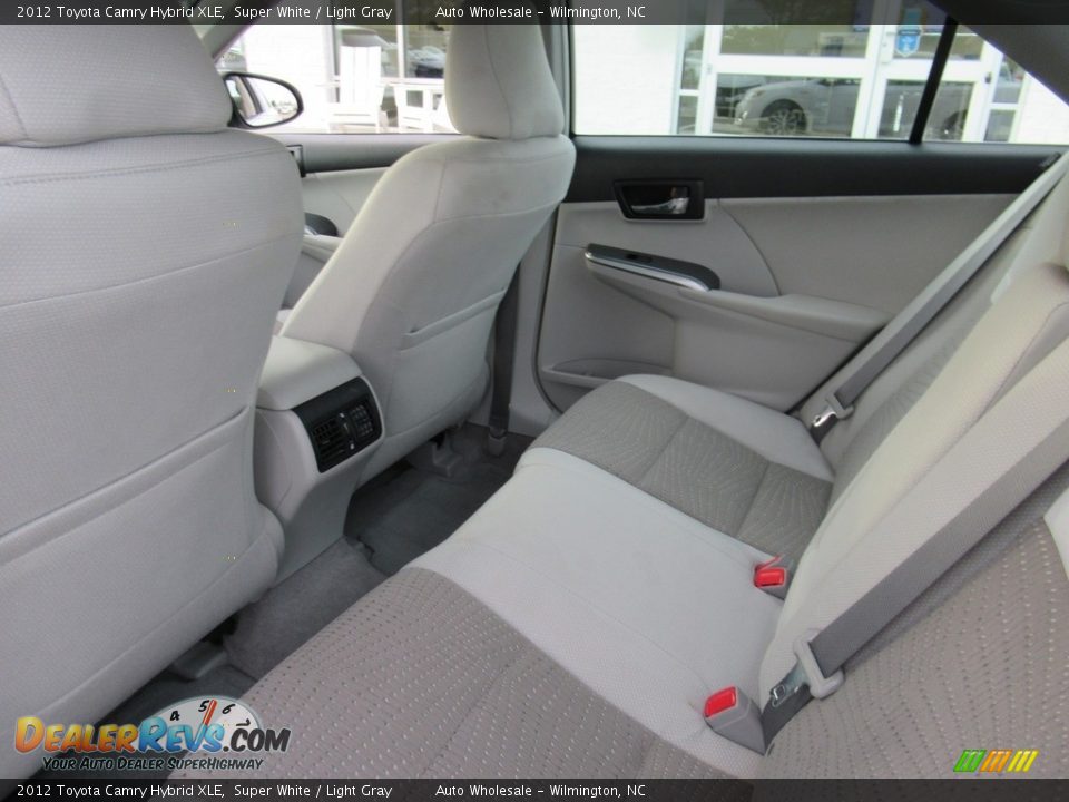 2012 Toyota Camry Hybrid XLE Super White / Light Gray Photo #10