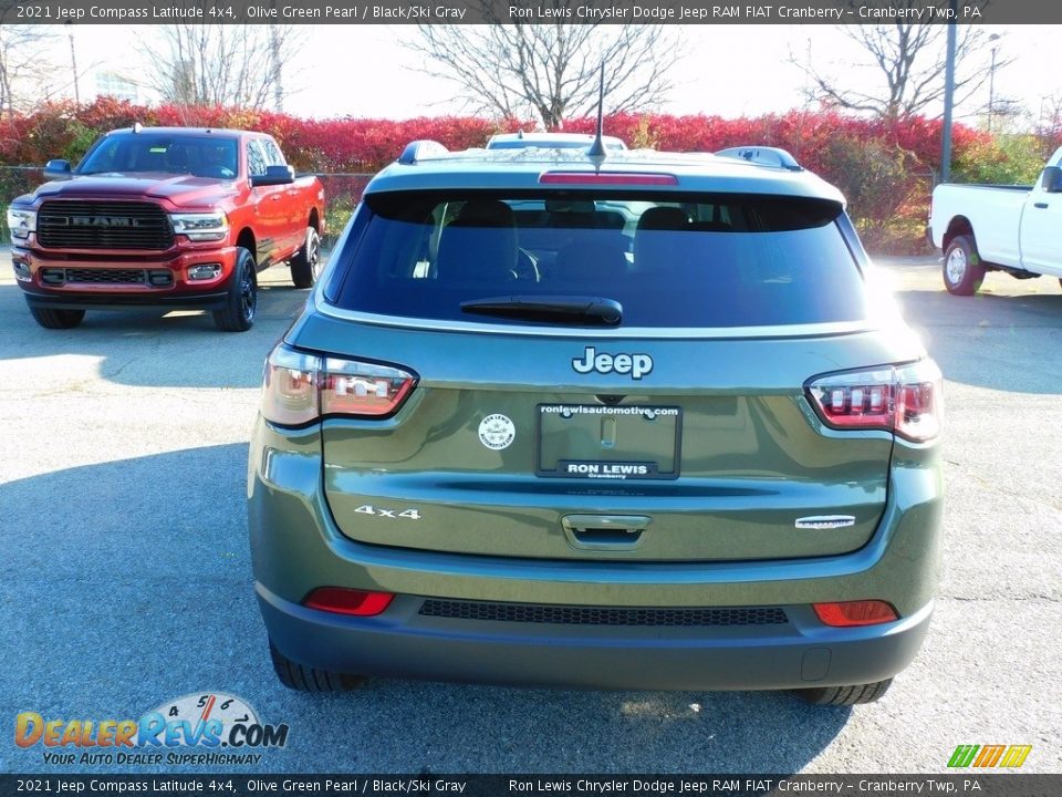 2021 Jeep Compass Latitude 4x4 Olive Green Pearl / Black/Ski Gray Photo #6
