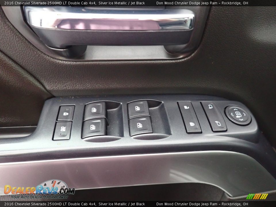 Door Panel of 2016 Chevrolet Silverado 2500HD LT Double Cab 4x4 Photo #20