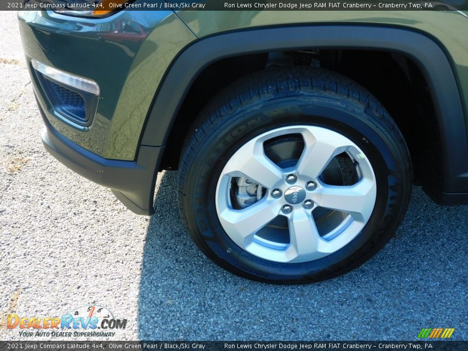 2021 Jeep Compass Latitude 4x4 Olive Green Pearl / Black/Ski Gray Photo #10
