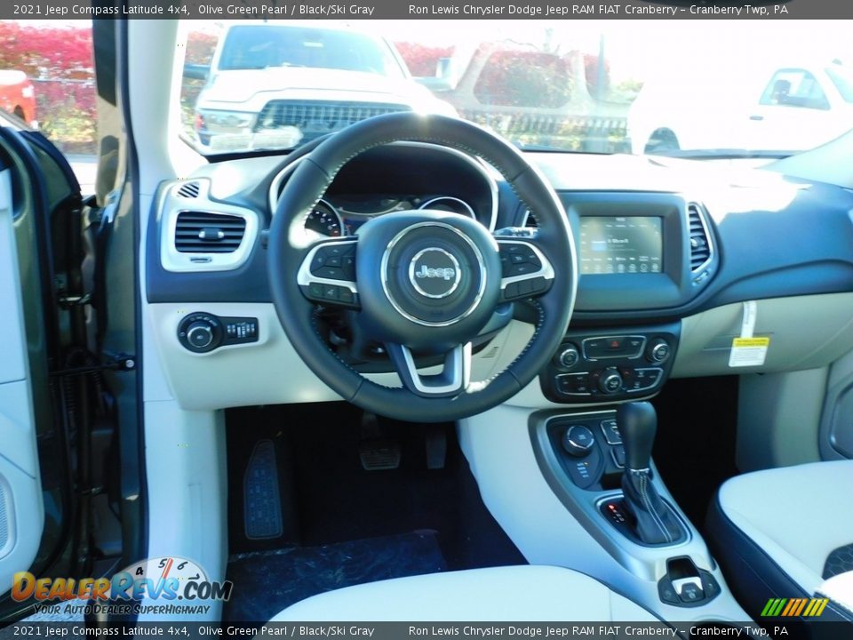 2021 Jeep Compass Latitude 4x4 Olive Green Pearl / Black/Ski Gray Photo #13