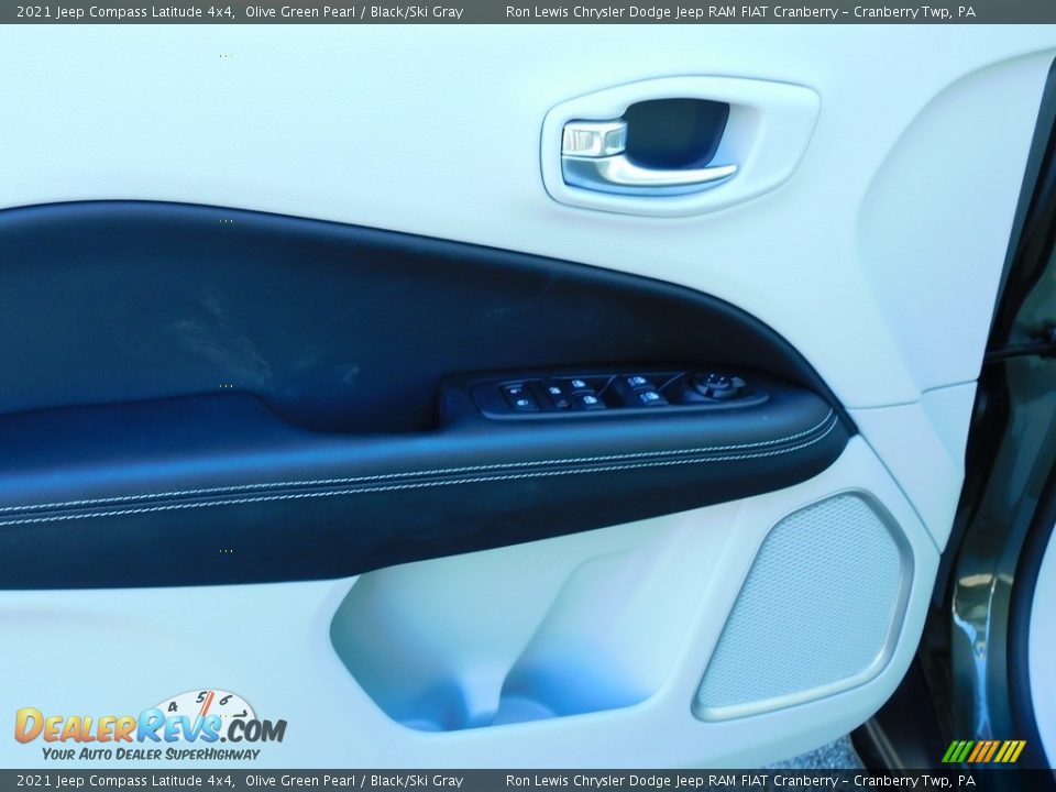 2021 Jeep Compass Latitude 4x4 Olive Green Pearl / Black/Ski Gray Photo #14