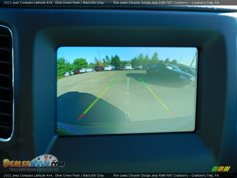 2021 Jeep Compass Latitude 4x4 Olive Green Pearl / Black/Ski Gray Photo #17