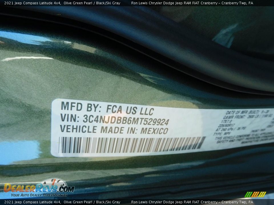 2021 Jeep Compass Latitude 4x4 Olive Green Pearl / Black/Ski Gray Photo #20