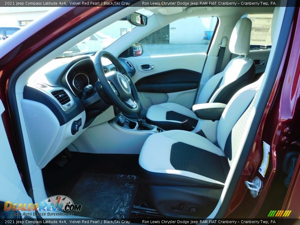 2021 Jeep Compass Latitude 4x4 Velvet Red Pearl / Black/Ski Gray Photo #11
