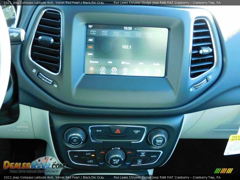 2021 Jeep Compass Latitude 4x4 Velvet Red Pearl / Black/Ski Gray Photo #15