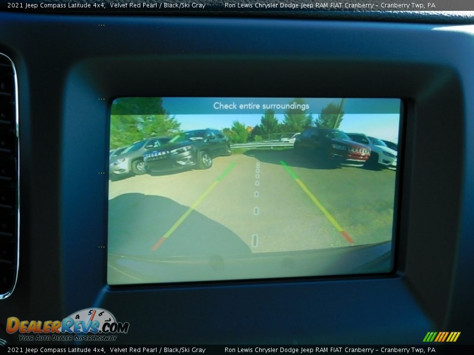 2021 Jeep Compass Latitude 4x4 Velvet Red Pearl / Black/Ski Gray Photo #17