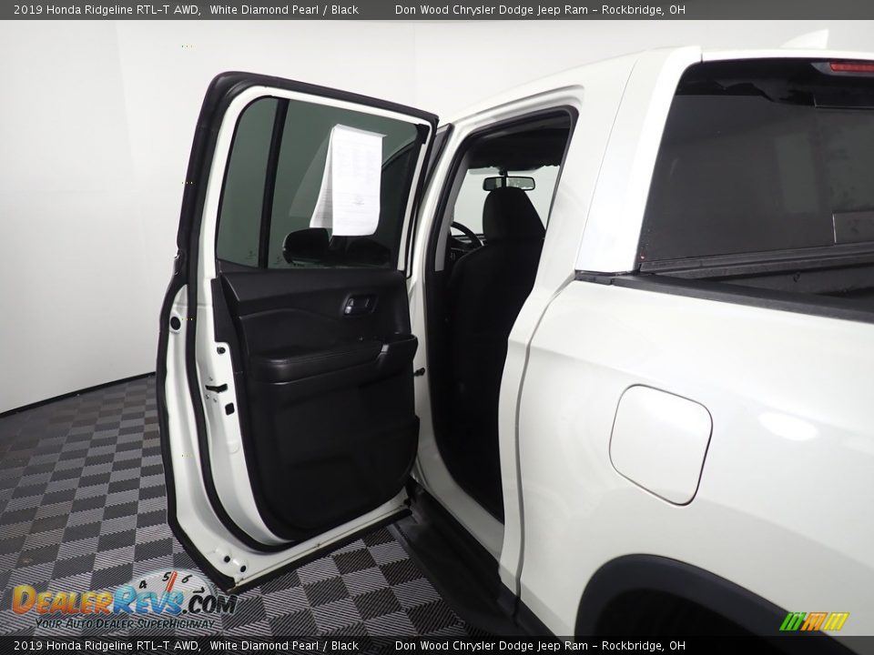 2019 Honda Ridgeline RTL-T AWD White Diamond Pearl / Black Photo #34