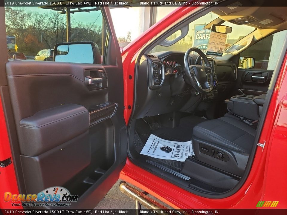 2019 Chevrolet Silverado 1500 LT Crew Cab 4WD Red Hot / Jet Black Photo #3
