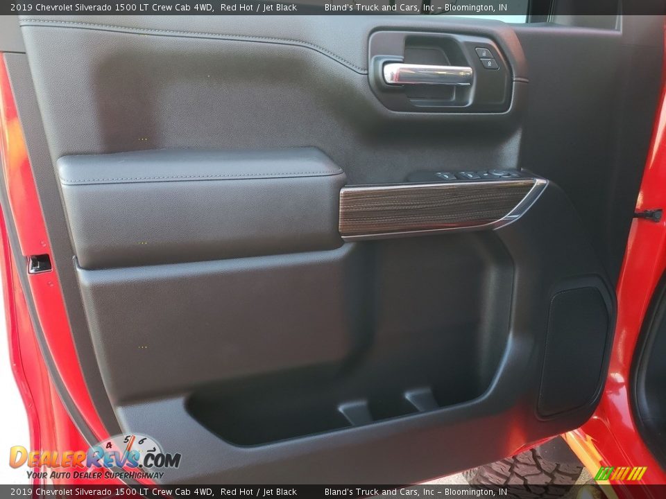 2019 Chevrolet Silverado 1500 LT Crew Cab 4WD Red Hot / Jet Black Photo #4