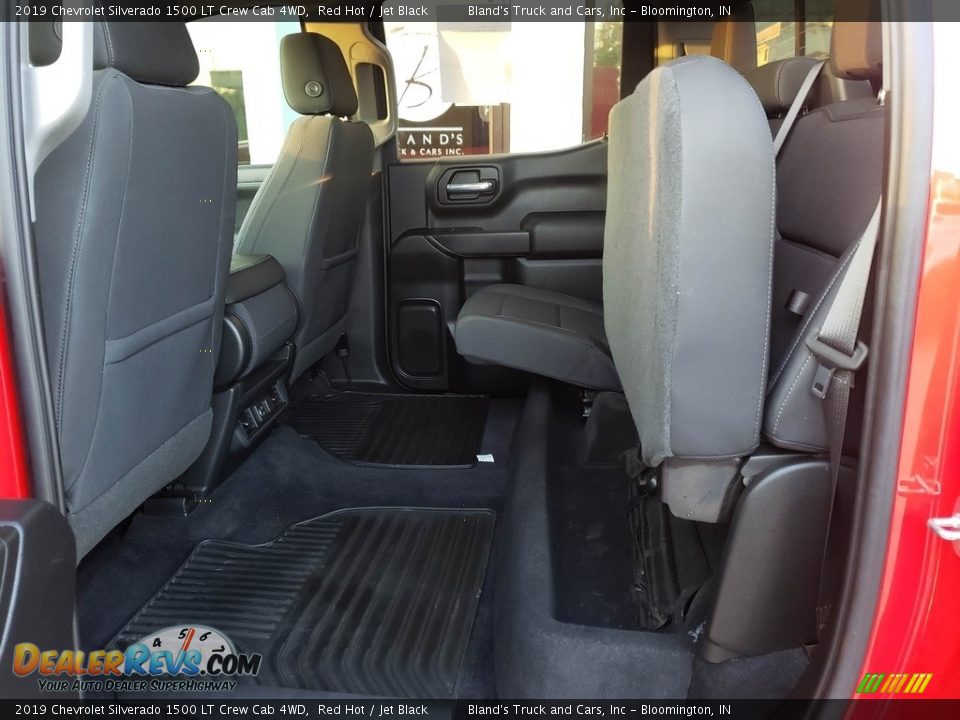 2019 Chevrolet Silverado 1500 LT Crew Cab 4WD Red Hot / Jet Black Photo #34