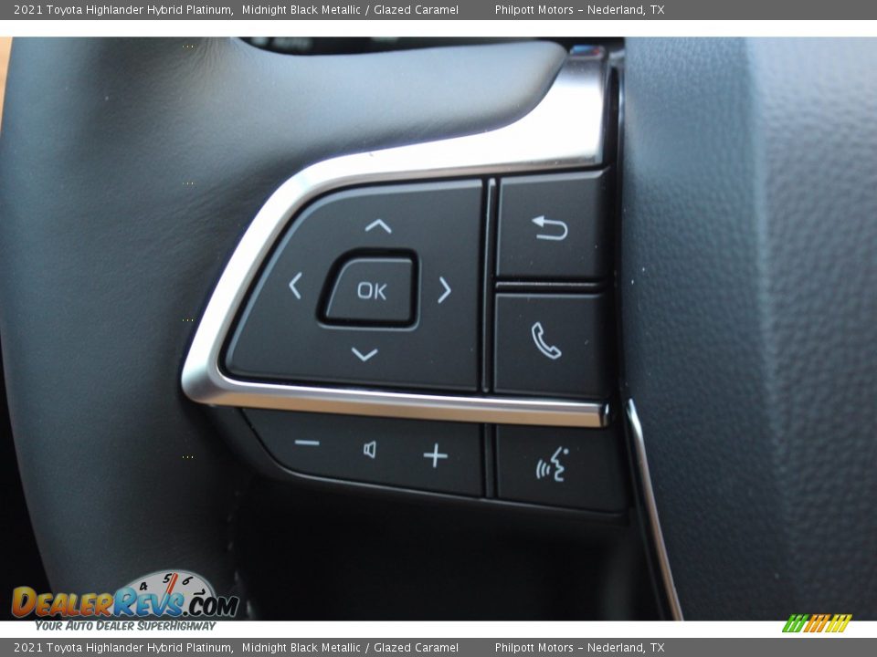 2021 Toyota Highlander Hybrid Platinum Steering Wheel Photo #11