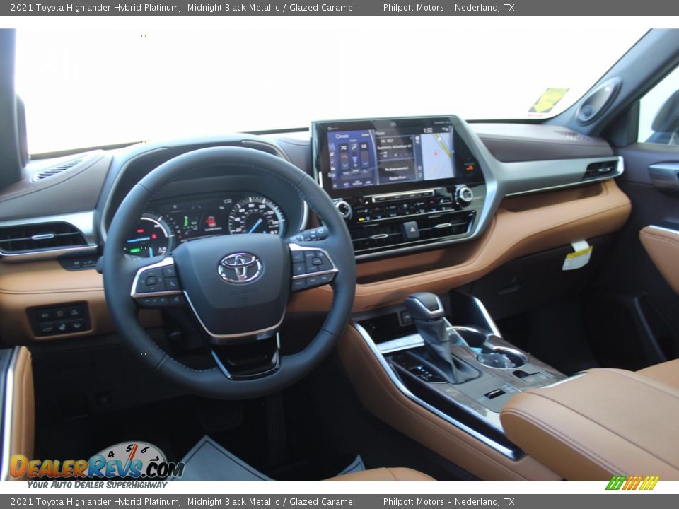 Dashboard of 2021 Toyota Highlander Hybrid Platinum Photo #21