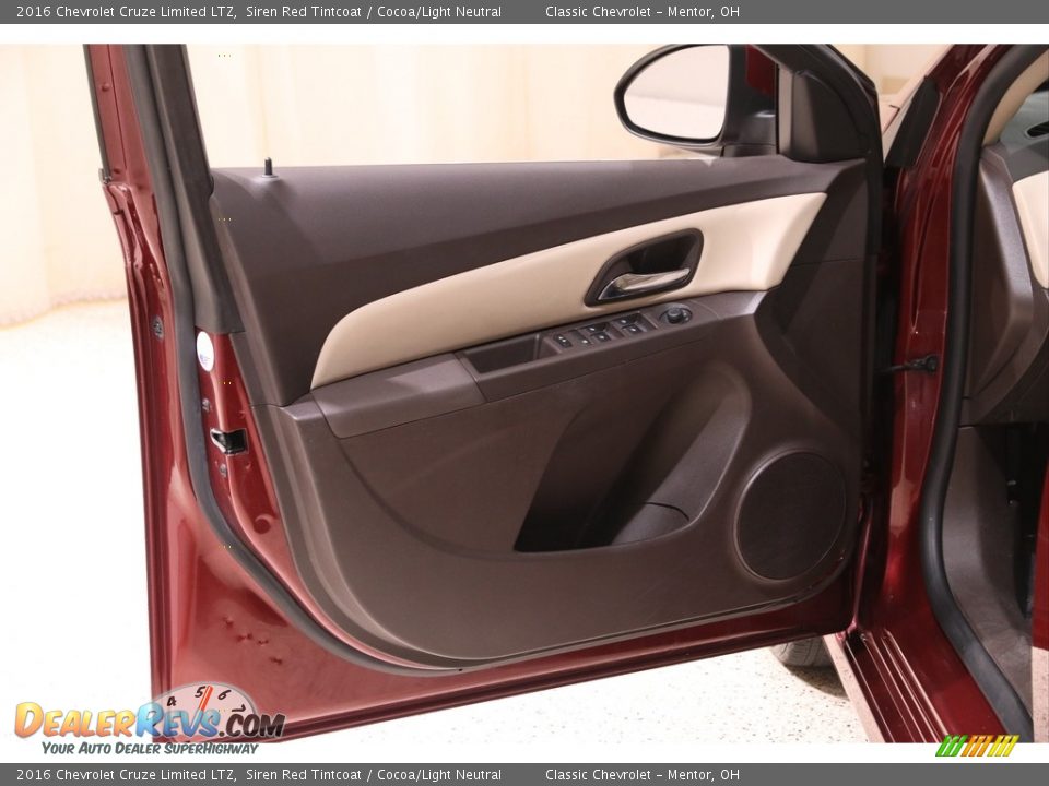 2016 Chevrolet Cruze Limited LTZ Siren Red Tintcoat / Cocoa/Light Neutral Photo #4