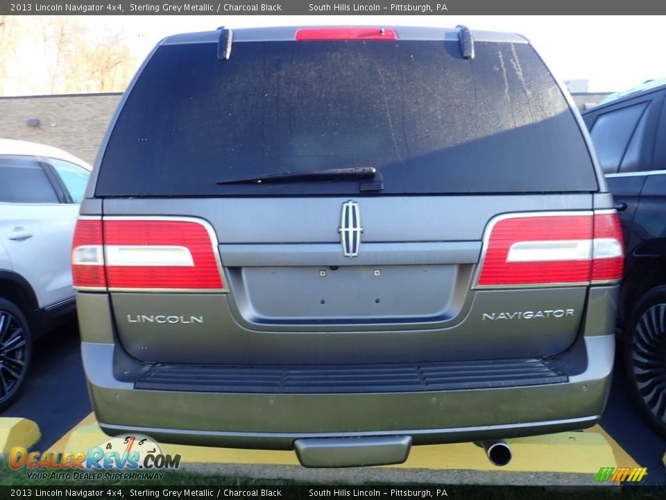 2013 Lincoln Navigator 4x4 Sterling Grey Metallic / Charcoal Black Photo #3