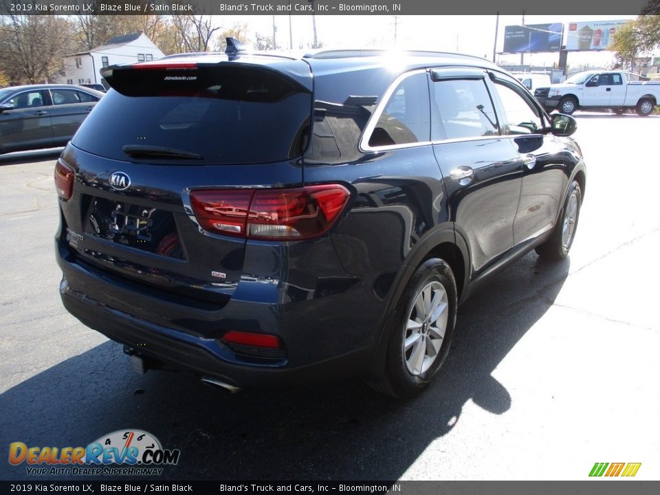 2019 Kia Sorento LX Blaze Blue / Satin Black Photo #4